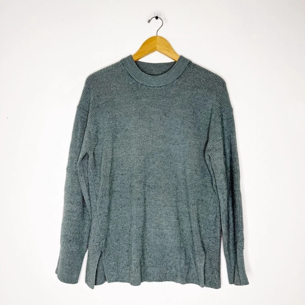 Lululemon Merino Wool-Blend Ribbed Crewneck Sweater Women’s 10 Green